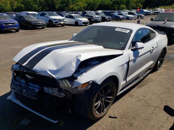 2017 FORD MUSTANG I4 Coupe — Front 3/4