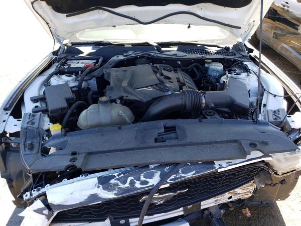 2017 FORD MUSTANG I4 Coupe — Engine bay