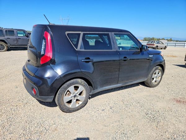 2019 KIA SOUL Base
