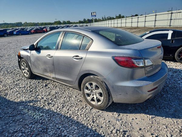 2013 MAZDA 3 Sport/GX