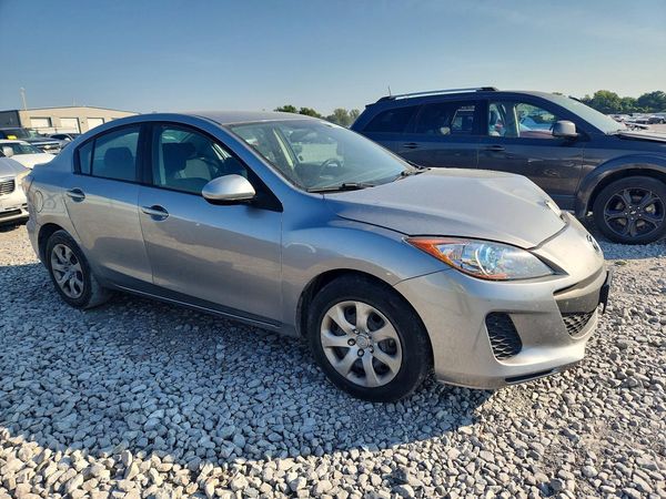 2013 MAZDA 3 Sport/GX