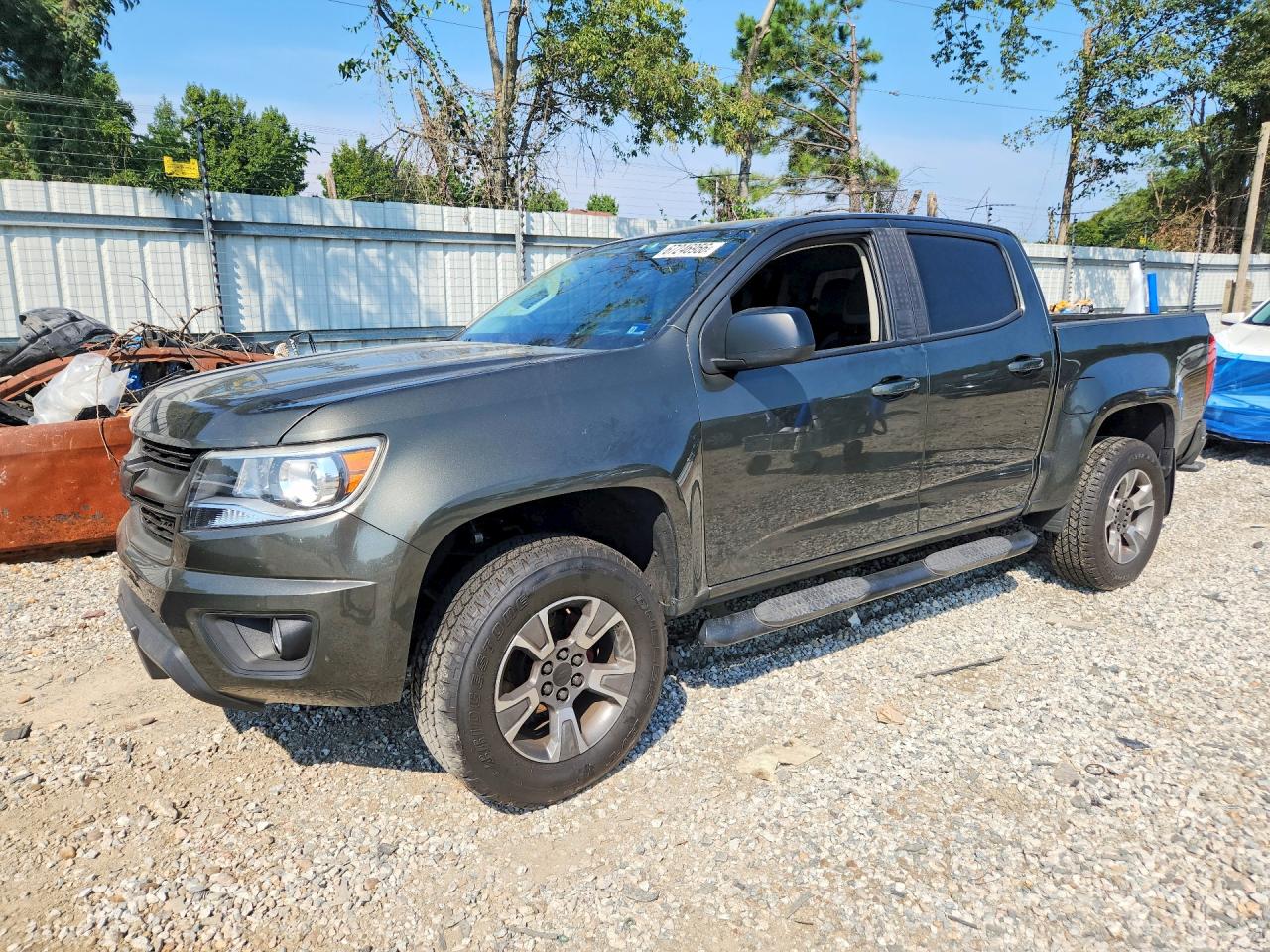 2018 CHEVROLET COLORADO Z71 — Front 3/4