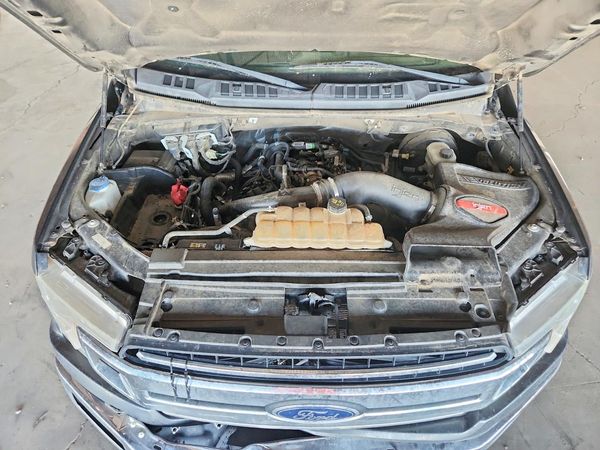 2020 FORD F150 — Engine bay