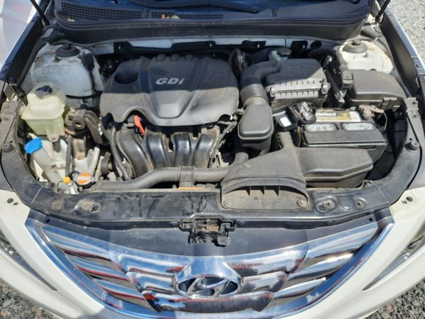 2012 HYUNDAI SONATA Middle level
