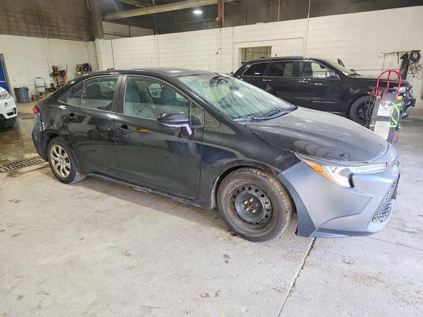 2021 TOYOTA COROLLA LE — Passenger 3/4