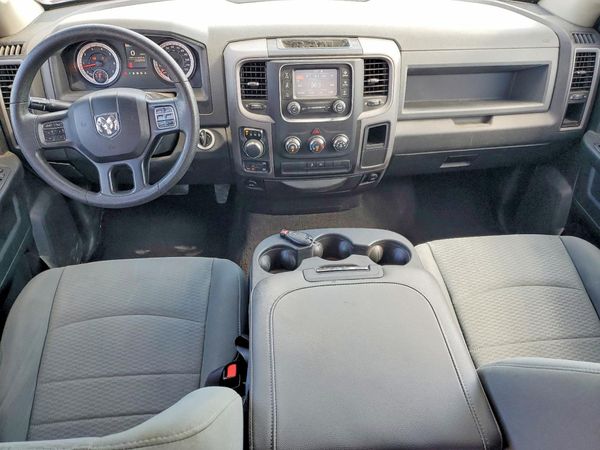 2017 RAM 1500 ST