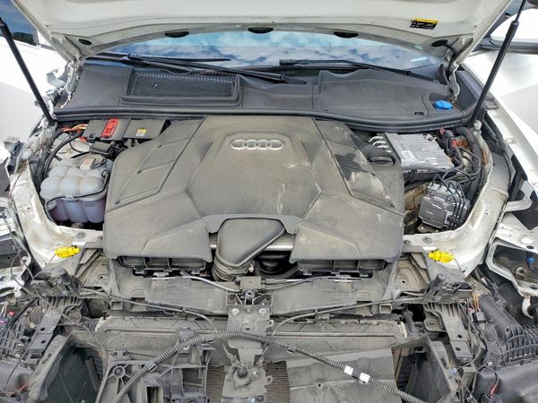 2023 AUDI Q8