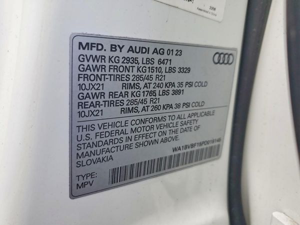 2023 AUDI Q8
