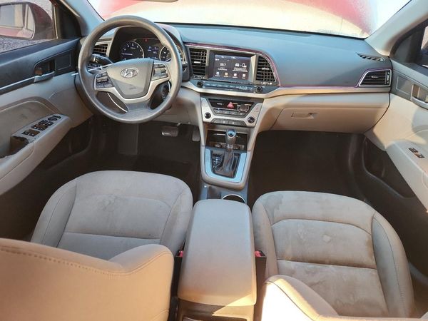 2017 HYUNDAI ELANTRA
