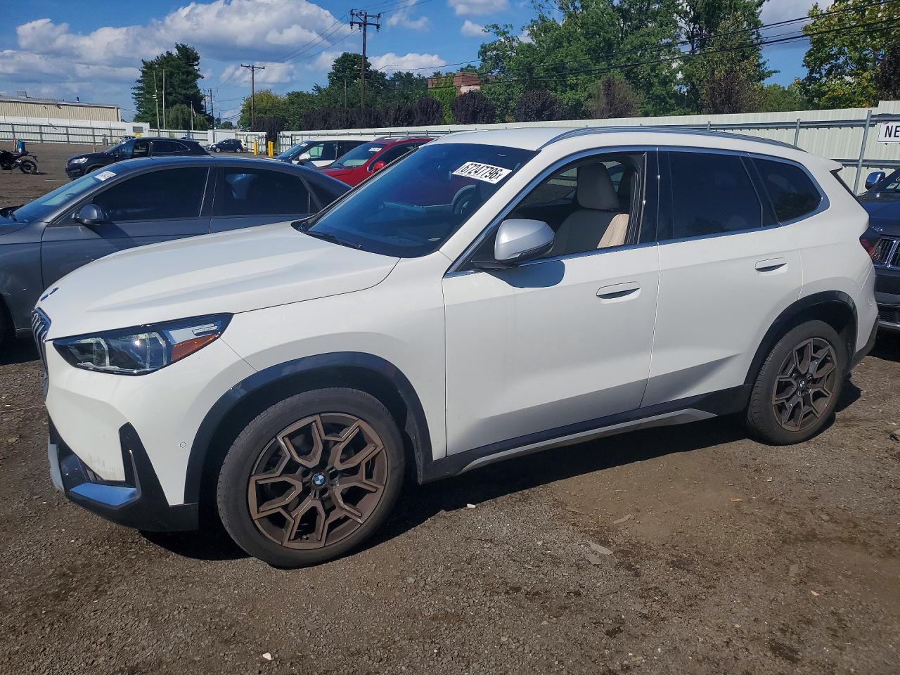 2023 BMW X1