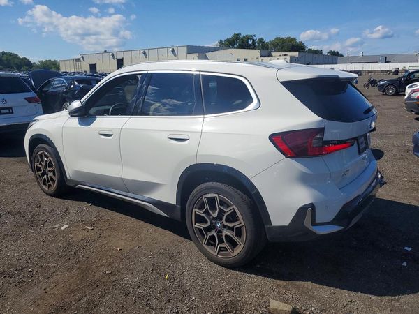 2023 BMW X1