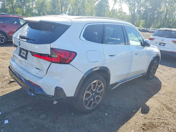 2023 BMW X1