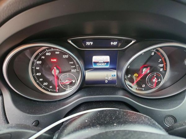 2019 MERCEDES-BENZ CLA
