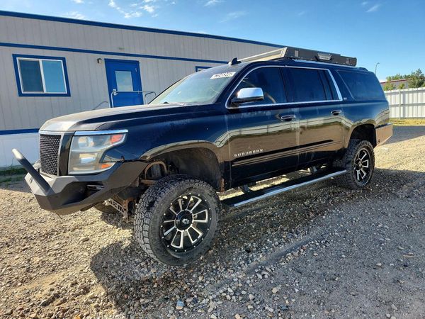 2015 CHEVROLET SUBURBAN — DSFA — Front 3/4
