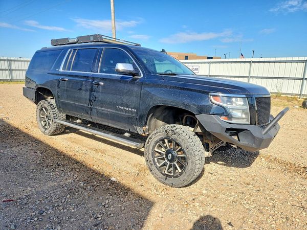 2015 CHEVROLET SUBURBAN LTZ — Passenger 3/4