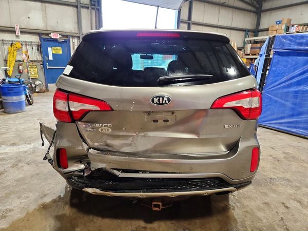 2015 KIA SORENTO TOP