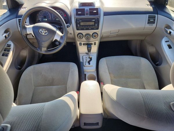 2012 TOYOTA COROLLA