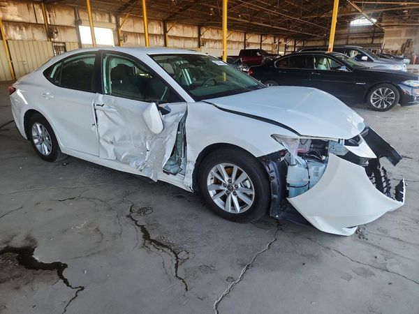 2026 TOYOTA CAMRY — Passenger 3/4