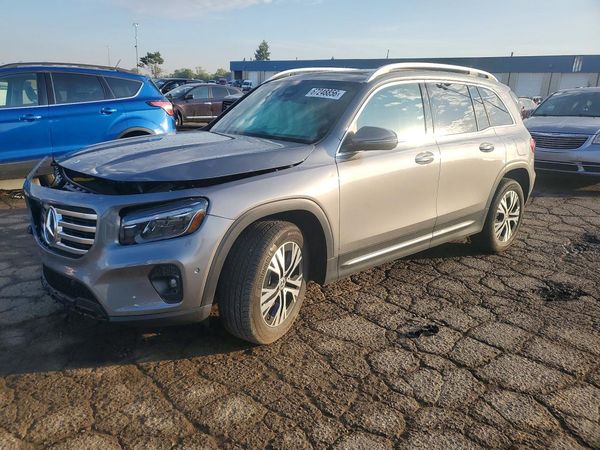 2025 MERCEDES-BENZ GLB