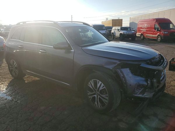 2025 MERCEDES-BENZ GLB