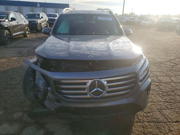 2025 MERCEDES-BENZ GLB