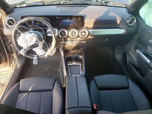2025 MERCEDES-BENZ GLB