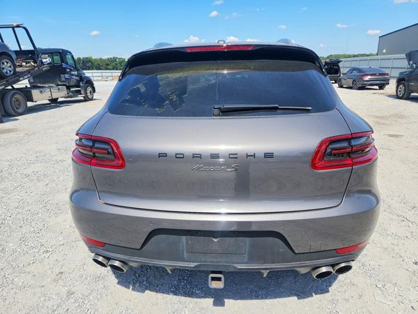 2018 PORSCHE MACAN Macan S