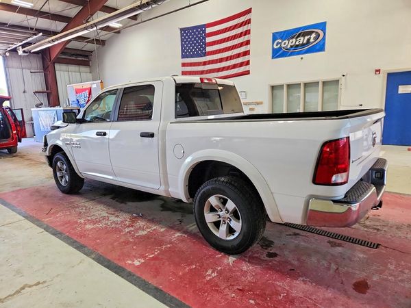 2018 RAM 1500 SLT