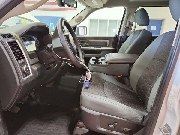 2018 RAM 1500 SLT