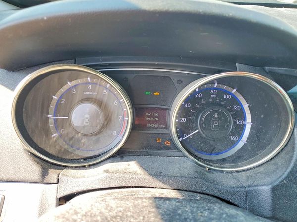 2012 HYUNDAI SONATA