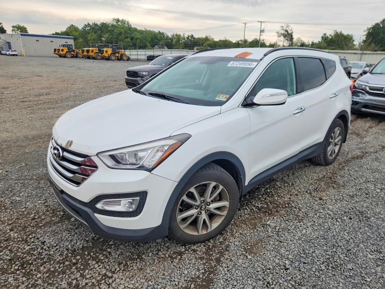 2014 HYUNDAI SANTA FE GLS — Front 3/4
