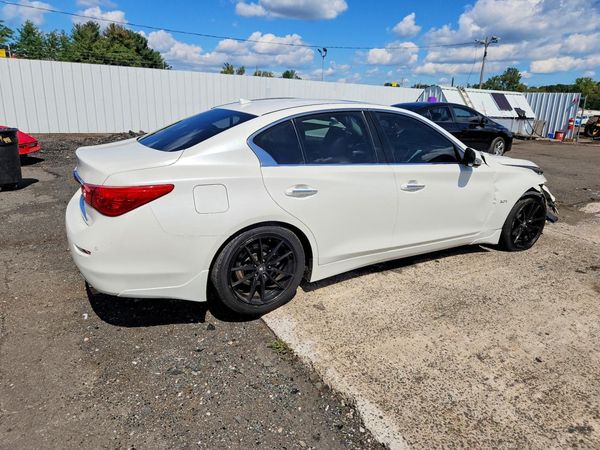 2017 INFINITI Q50