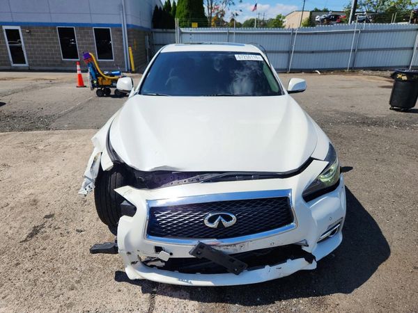 2017 INFINITI Q50