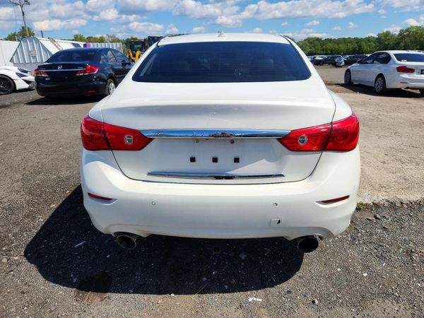 2017 INFINITI Q50