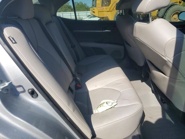 2023 TOYOTA CAMRY XLE