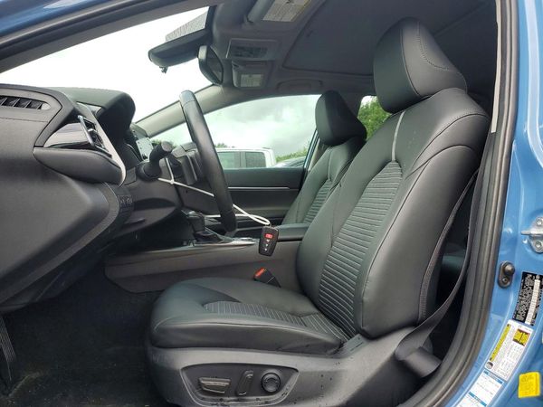 2023 TOYOTA CAMRY SE — DENT