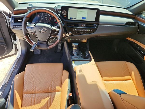 2024 LEXUS ES 350