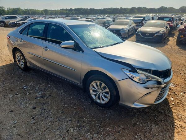 2017 TOYOTA CAMRY