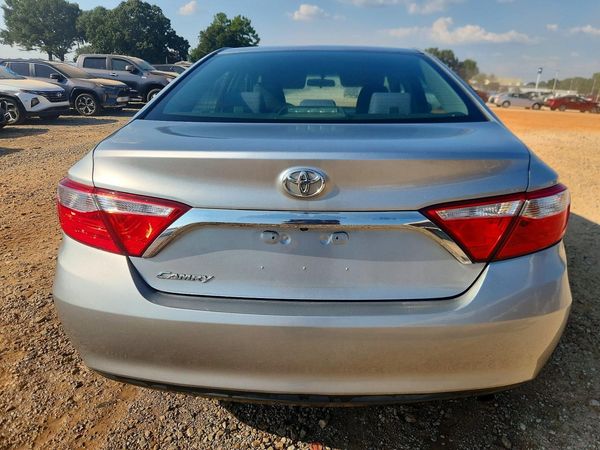 2017 TOYOTA CAMRY