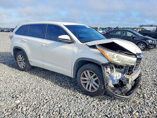 2016 TOYOTA HIGHLANDER
