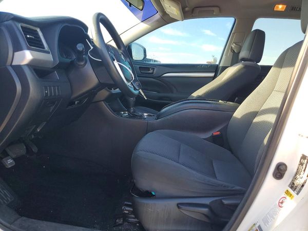 2016 TOYOTA HIGHLANDER