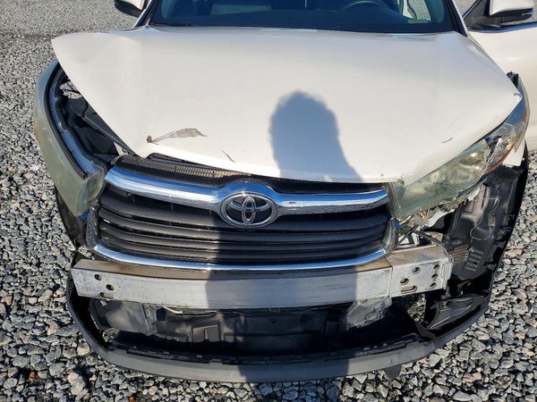 2016 TOYOTA HIGHLANDER
