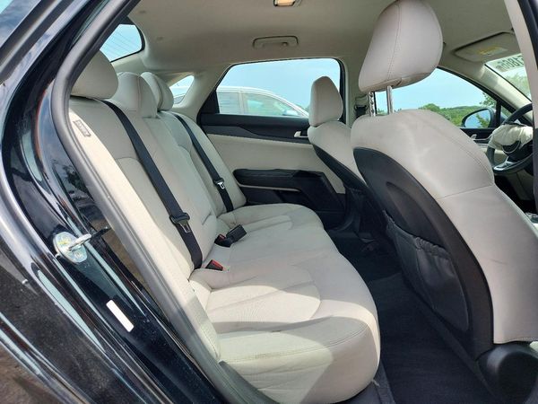 2022 KIA K5