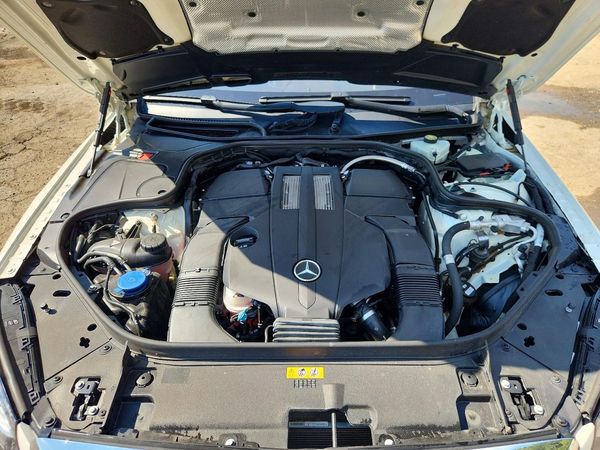 2019 MERCEDES-BENZ S-CLASS S450 — Engine bay