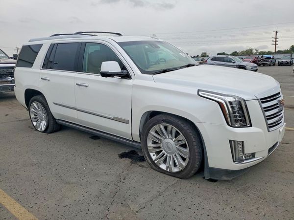 2016 CADILLAC ESCALADE Platinum