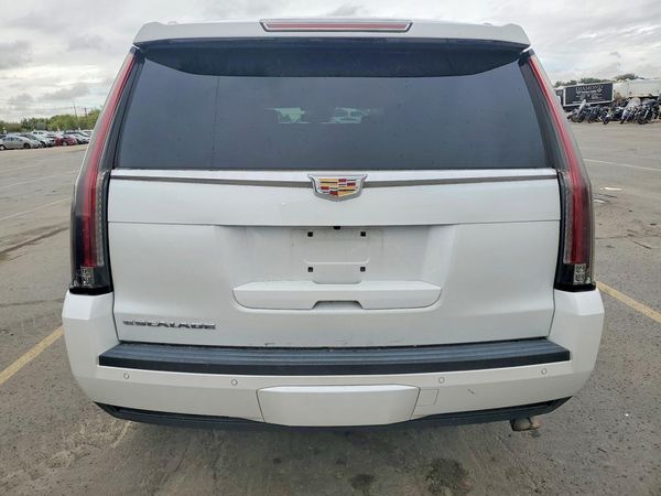 2016 CADILLAC ESCALADE Platinum