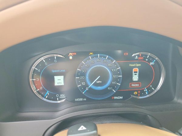 2016 CADILLAC ESCALADE Platinum