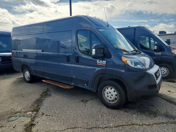 2021 RAM PROMASTER 3500 — Passenger 3/4