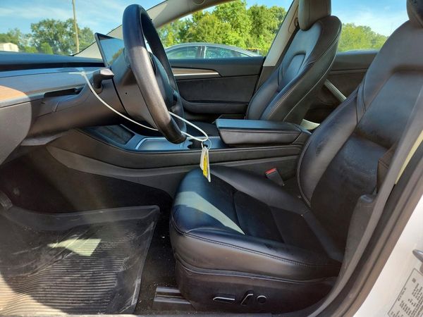 2023 TESLA MODEL 3 — DENT
