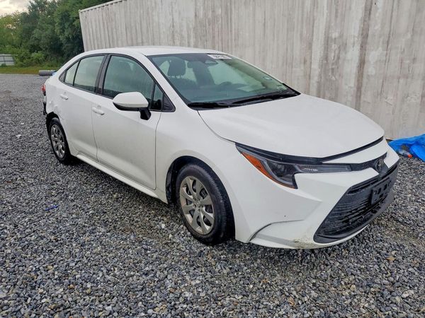 2026 TOYOTA COROLLA LE — Passenger 3/4